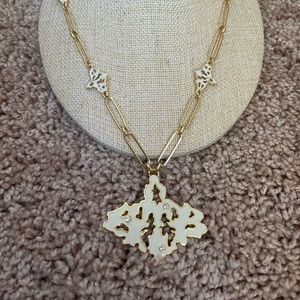 NWOT Neiman Marcus Statement Necklace